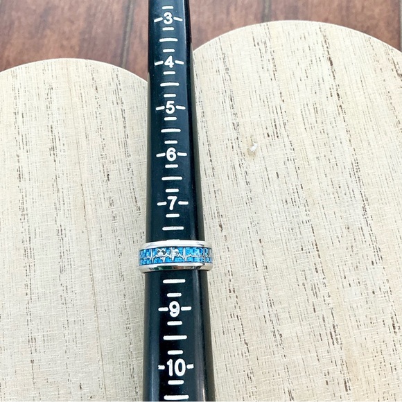 🆕 Heartbeat Ring Size 8 - Picture 3 of 3